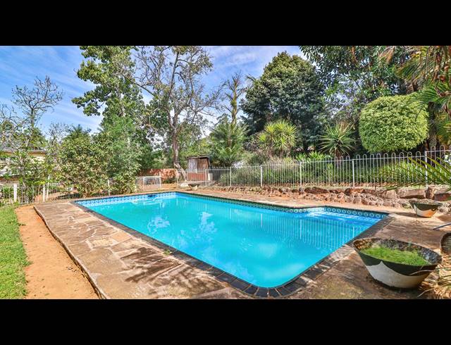 4 BEDROOM HOUSE FOR SALE IN BOUGHTON